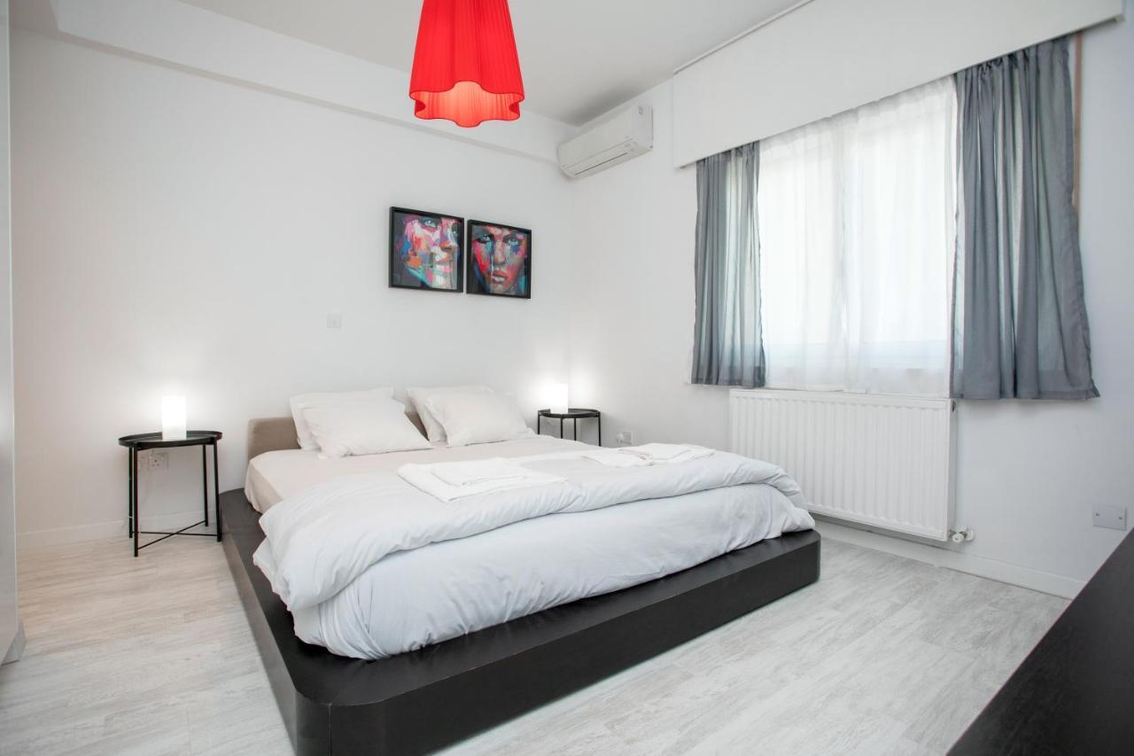 Mayra Seafront Luxury Apartment Limassol Exterior foto