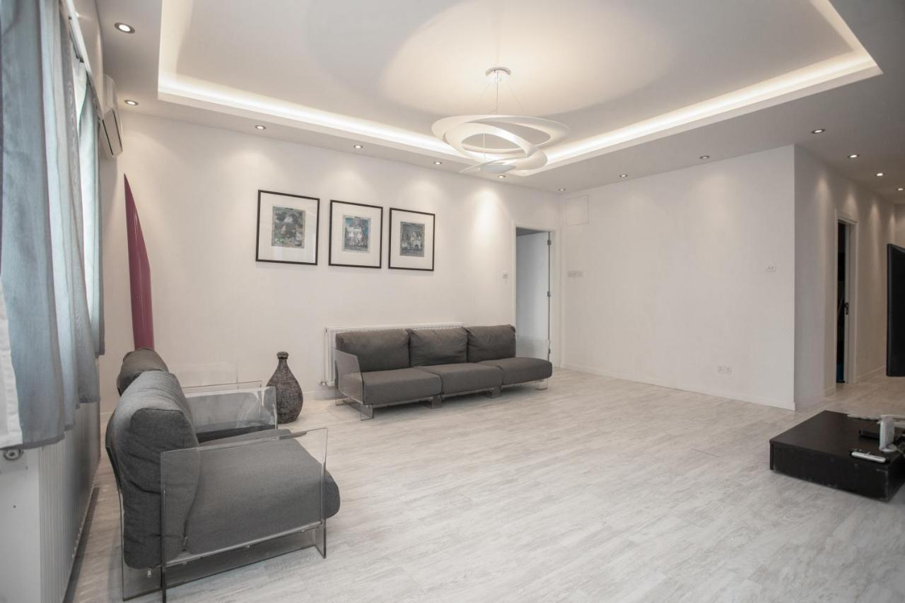 Mayra Seafront Luxury Apartment Limassol Exterior foto