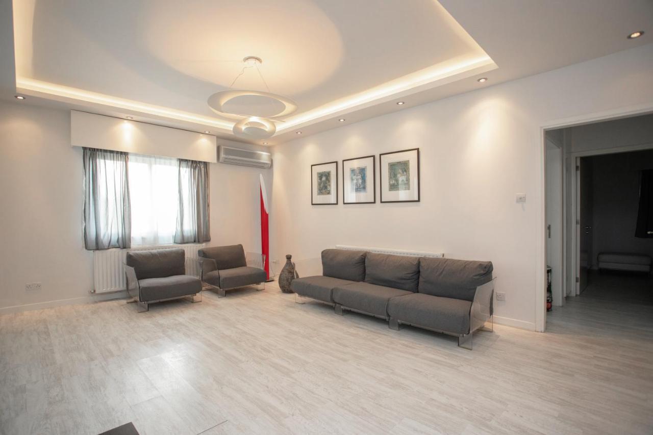 Mayra Seafront Luxury Apartment Limassol Exterior foto